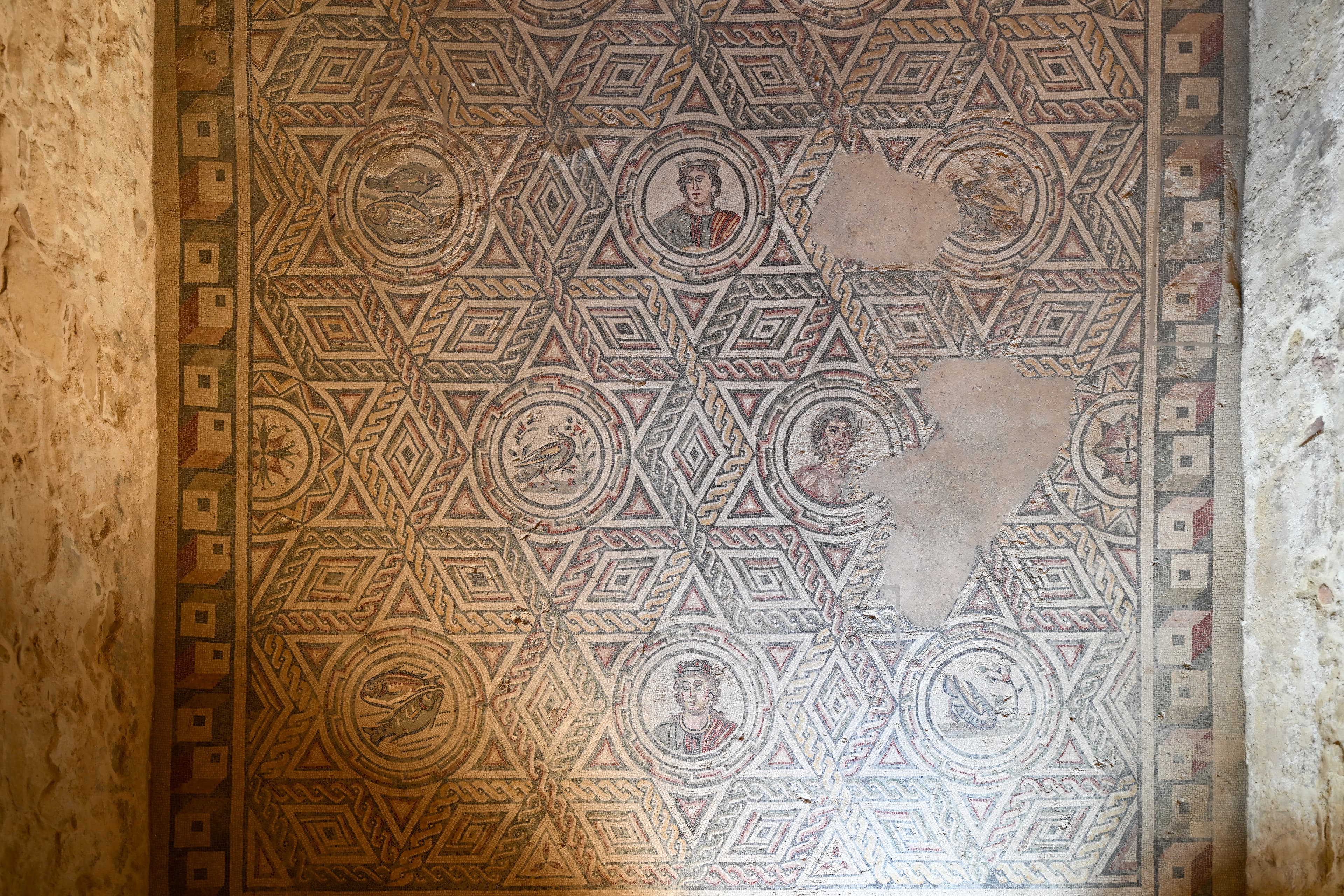 Tour of Villa Romana del Casale