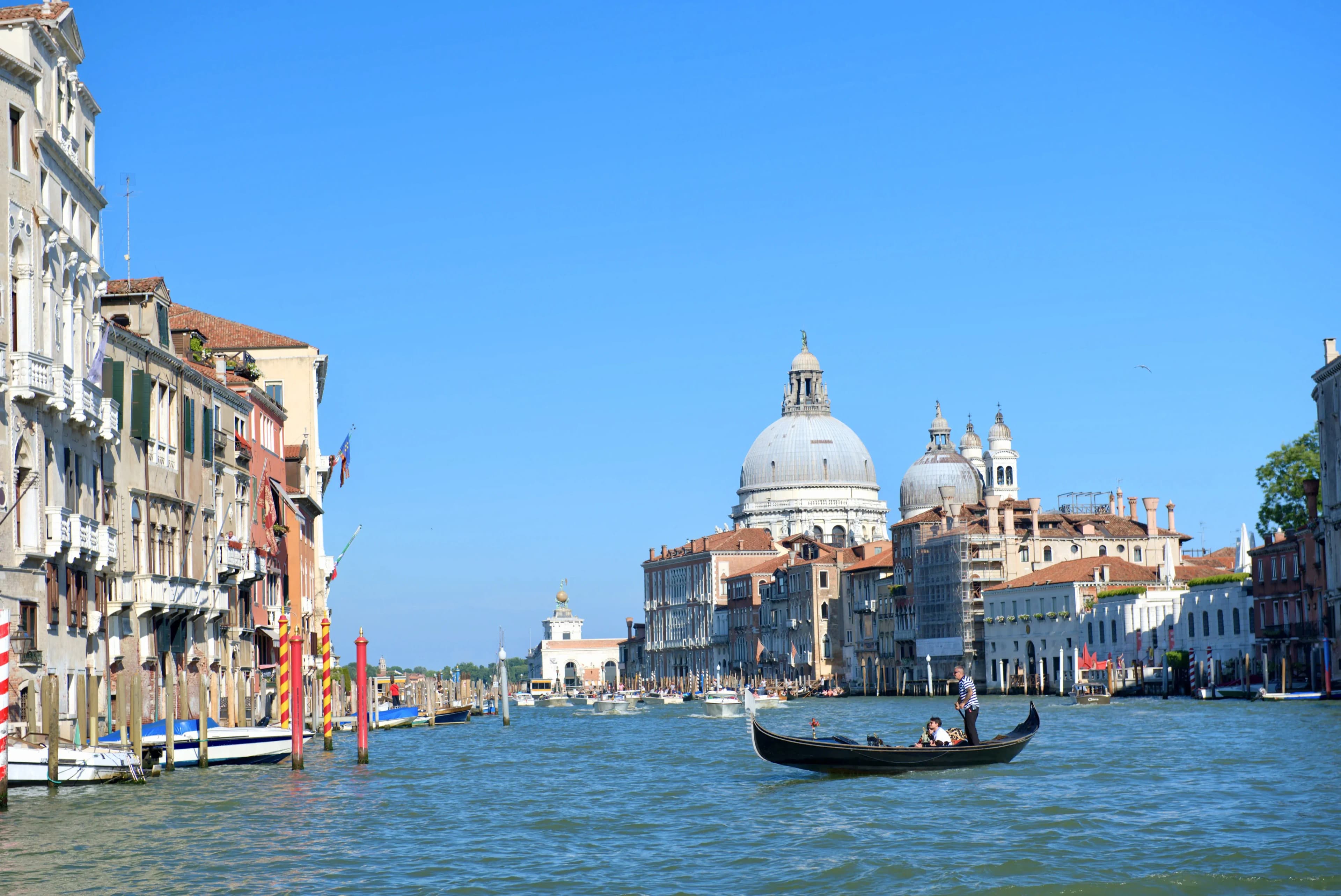 Introductory Tour of Venice and Gondola Ride