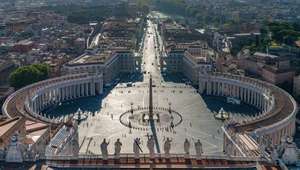 Bird's eye view of St. Peter's Square in Rome